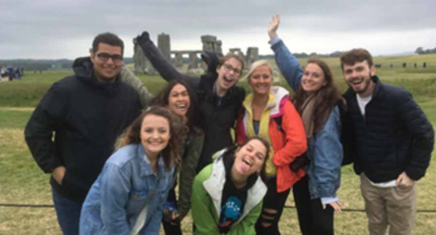 Students visit Stonehenge